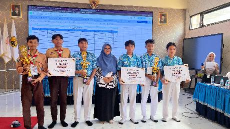 Tim Robotik SMP Negeri 6 Probolinggo Raih Prestasi Gemilang Juara 1